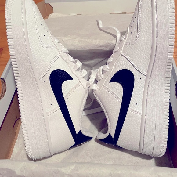 Size 5 youth - white/black Nike Air Force 1 sneakers - Picture 7 of 10